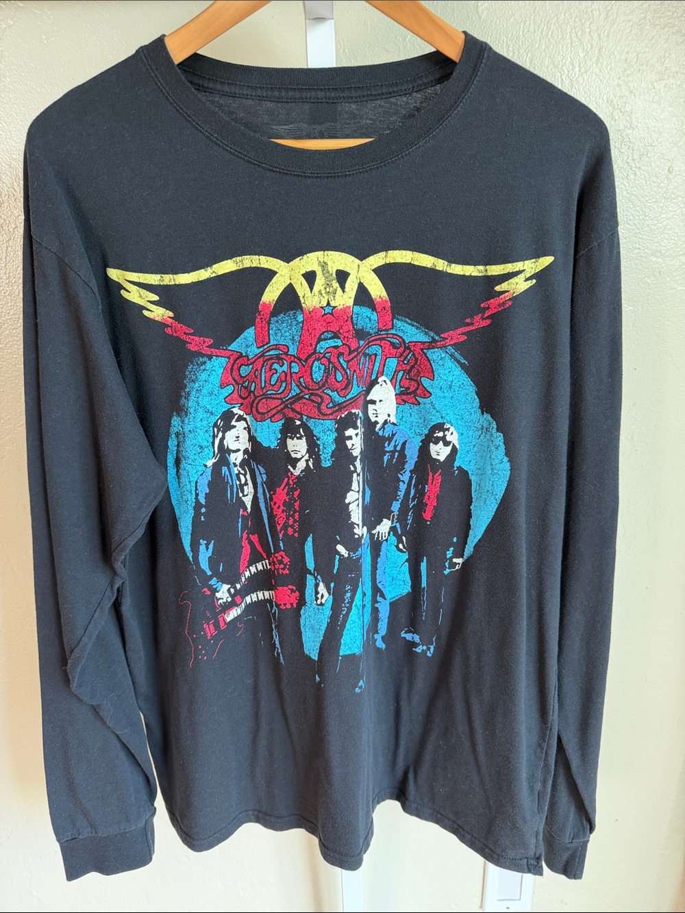 Aerosmith rocks tour band, long sleeve black graphic tee size XL
